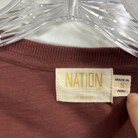 Nation LTD Renata V-Neck Tee in New Mexico size small - Picture 4 of 7